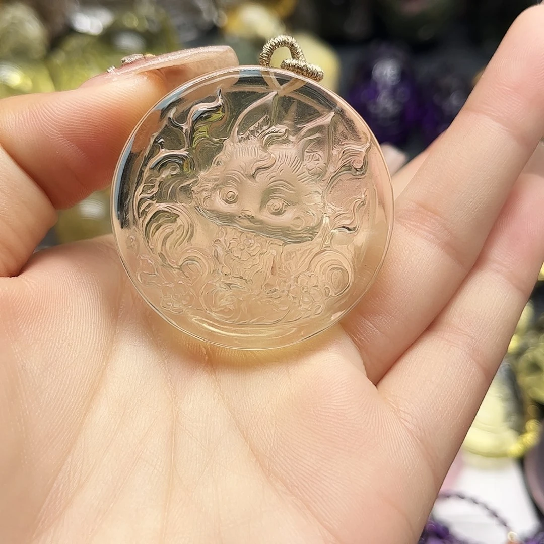 水晶吊坠(不含链)未镶嵌有**浅