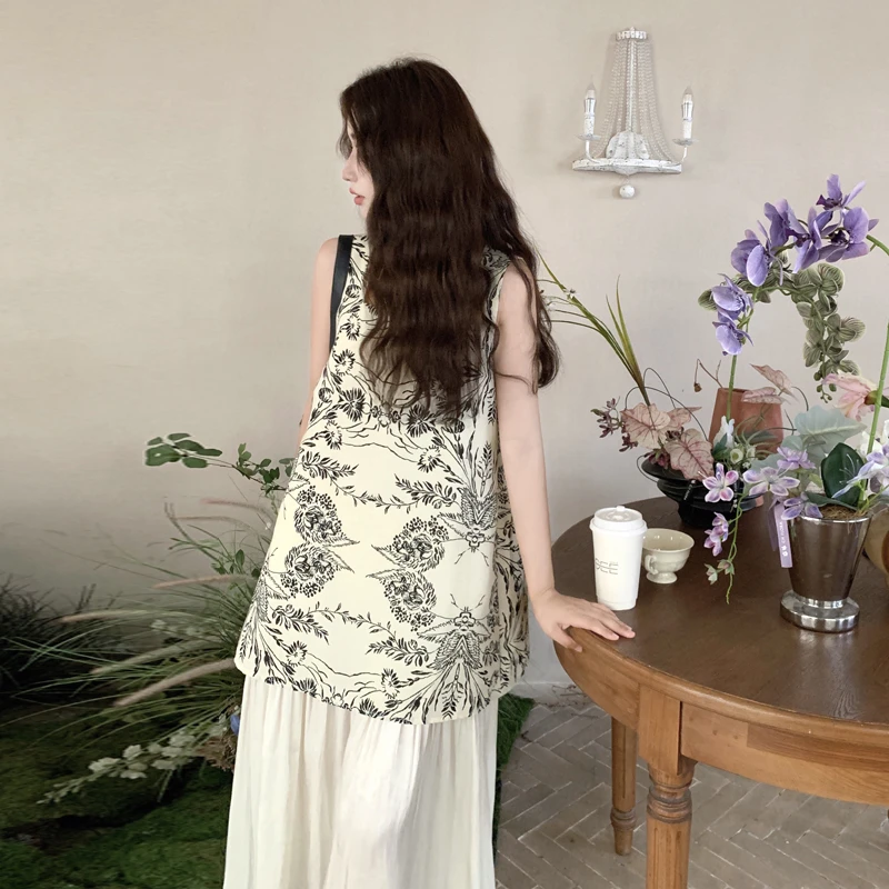 水墨印花无袖连衣裙女2025夏季新款设计感气质宽松假两件背心长裙