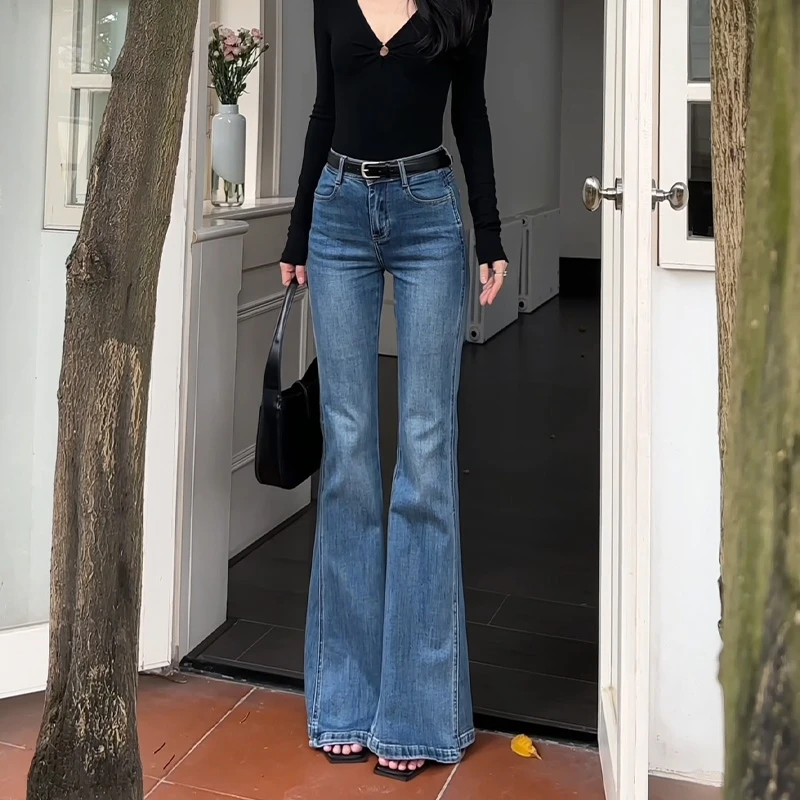 雪千羽复古蓝弹力微喇叭牛仔裤女2025秋季新款高腰显瘦修身马蹄裤