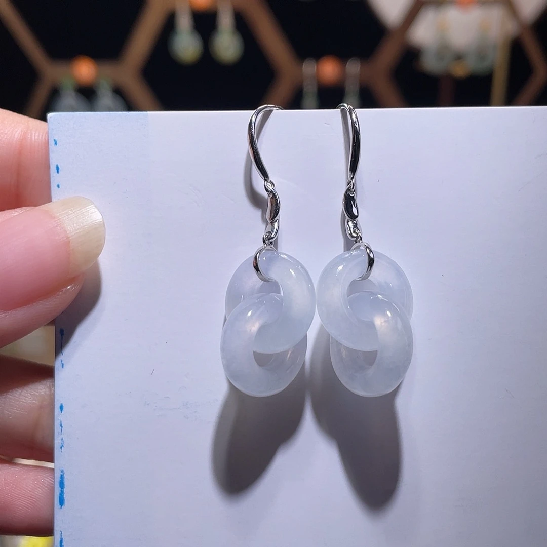 18K金镶嵌翡翠耳饰