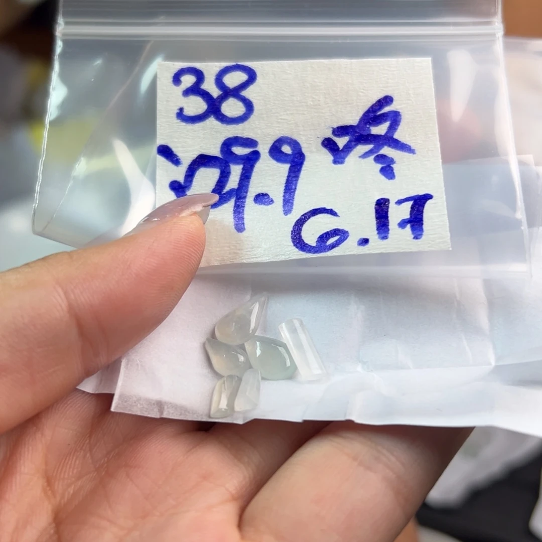 【闪购商品】定制翡翠未镶嵌咚*咚翡翠