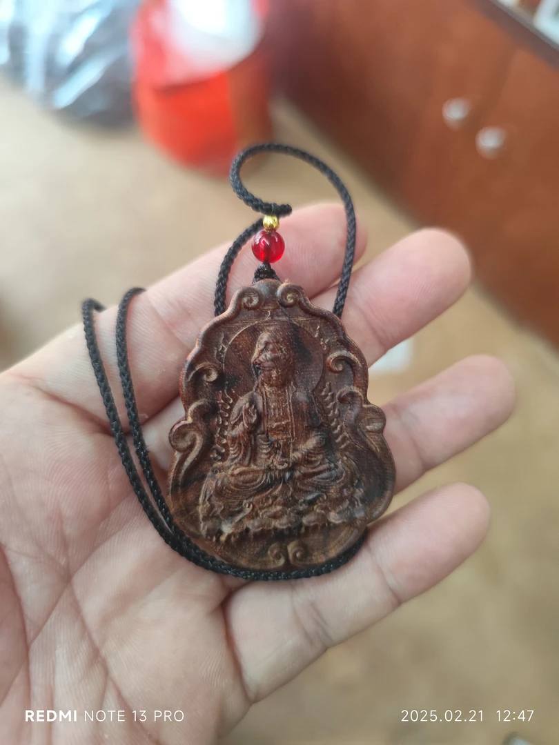 P海黄佛牌吊坠多样性发一