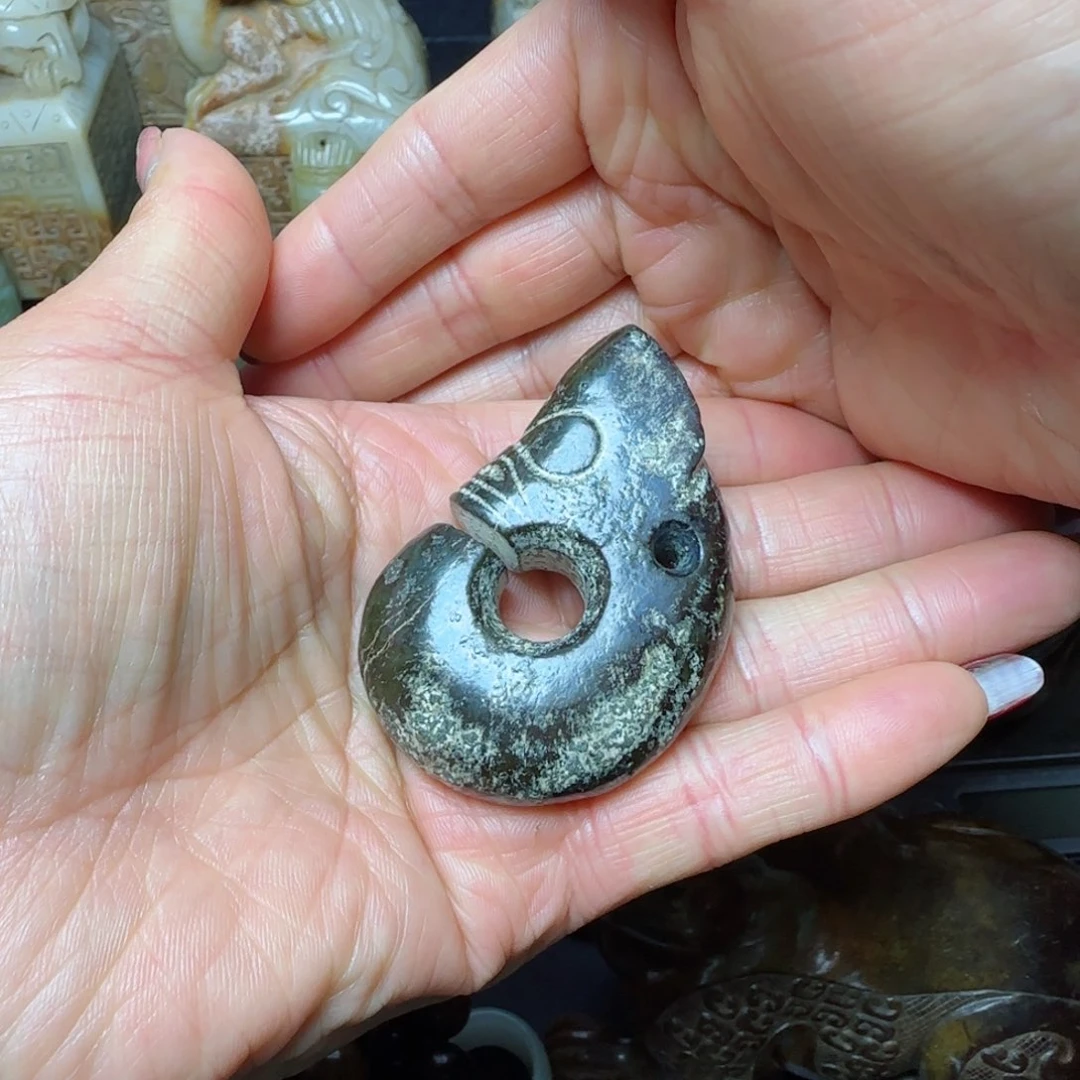 和田玉挂件未镶嵌