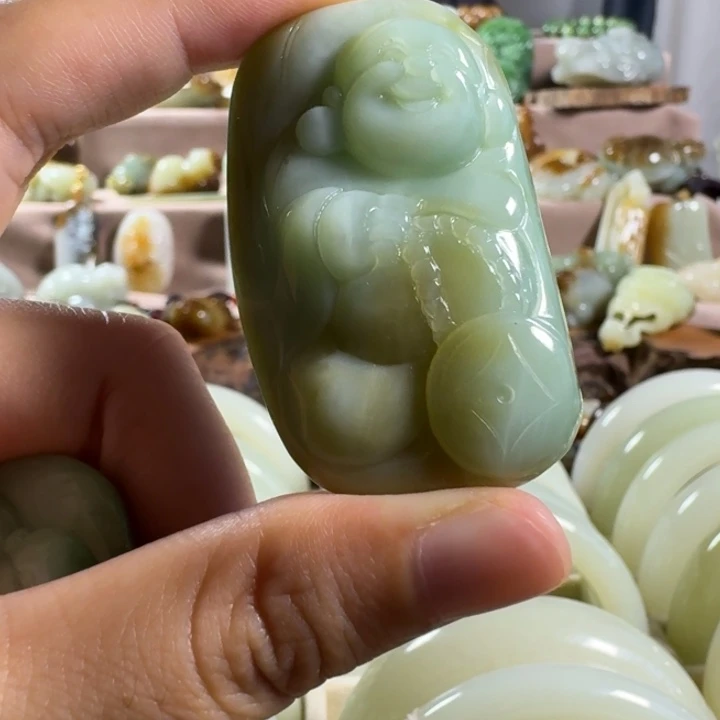 和田玉（糖玉）未镶嵌颈饰
