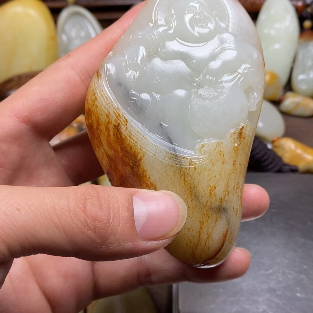 和田玉未镶嵌把件