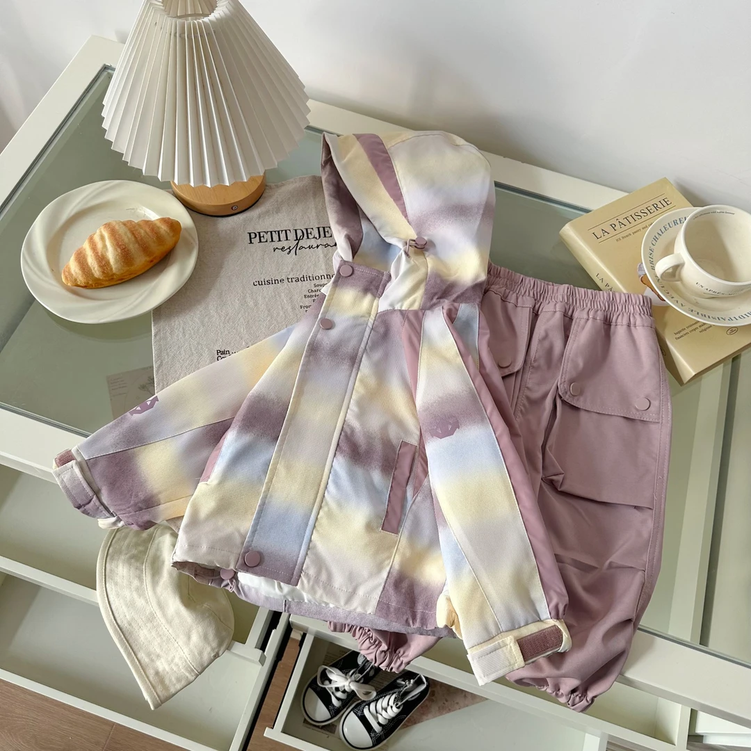 【渐变少年】33131男小童2025春新款扎染登山布防风户外连帽外套