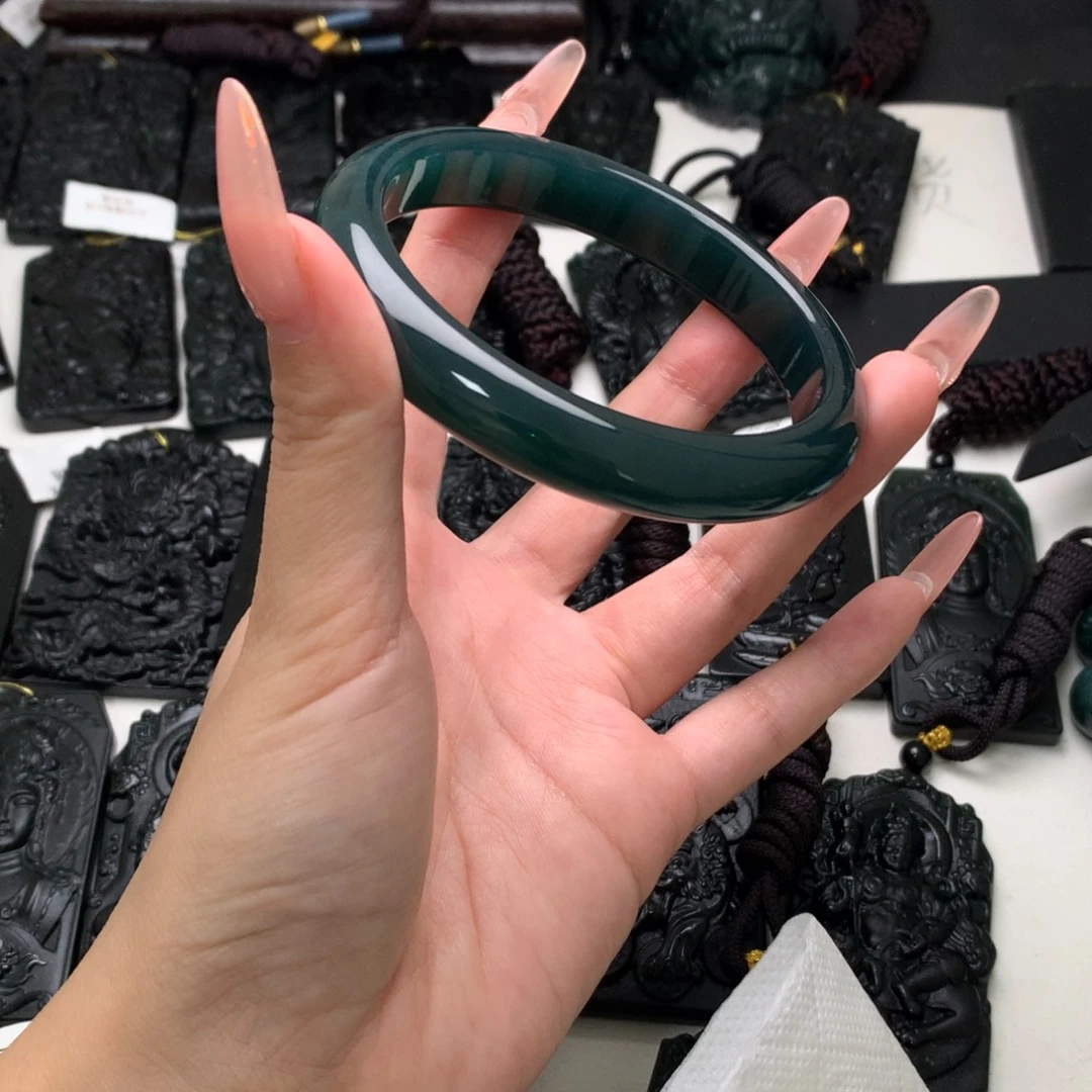 翡翠未镶嵌挂件天然a货钢琴黑挂件