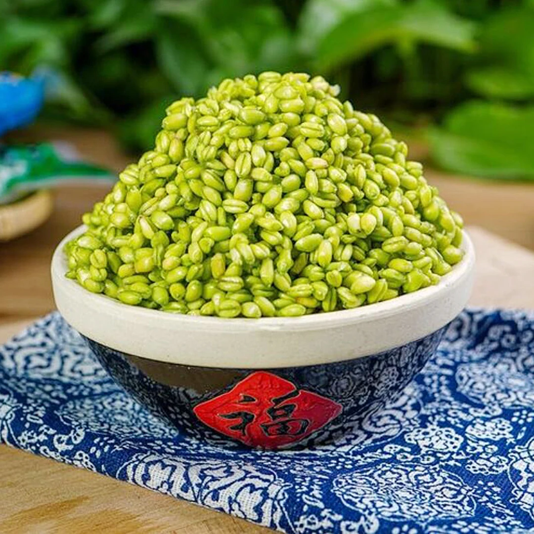青麦仁脱皮小麦麦子用传统方法和现代工艺去皮速冻保持原来味道