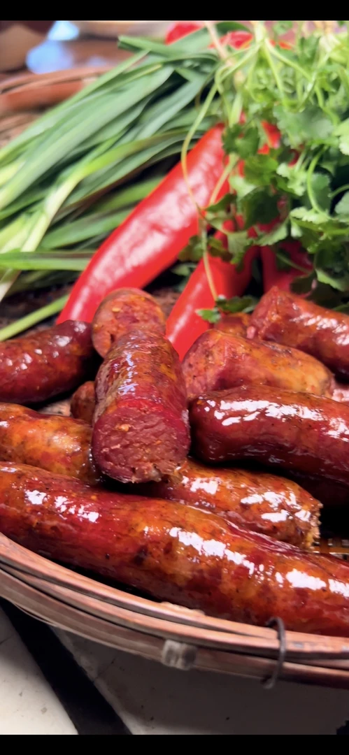 【农家香肠】手工灌制纯跑山猪肉烟熏腊香肠