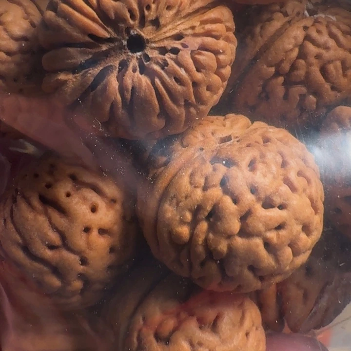 姜***柱猴头核桃吊坠6666666