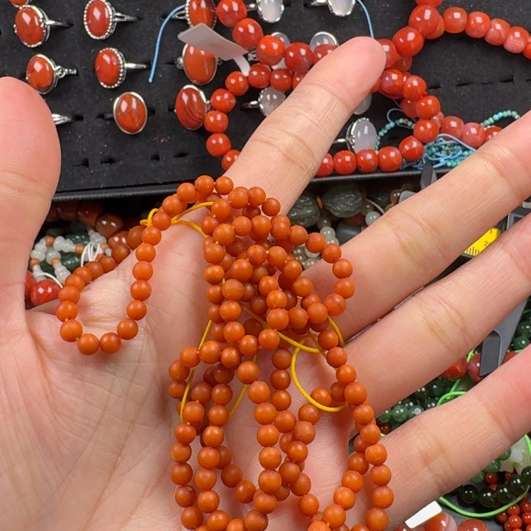 南红玛瑙未镶嵌珠宝奇石