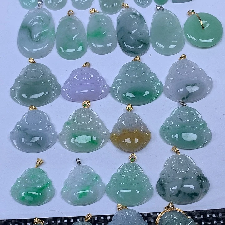 翡翠未镶嵌颈饰天
