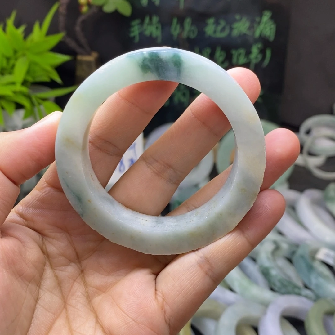 未镶嵌手镯定制翡翠