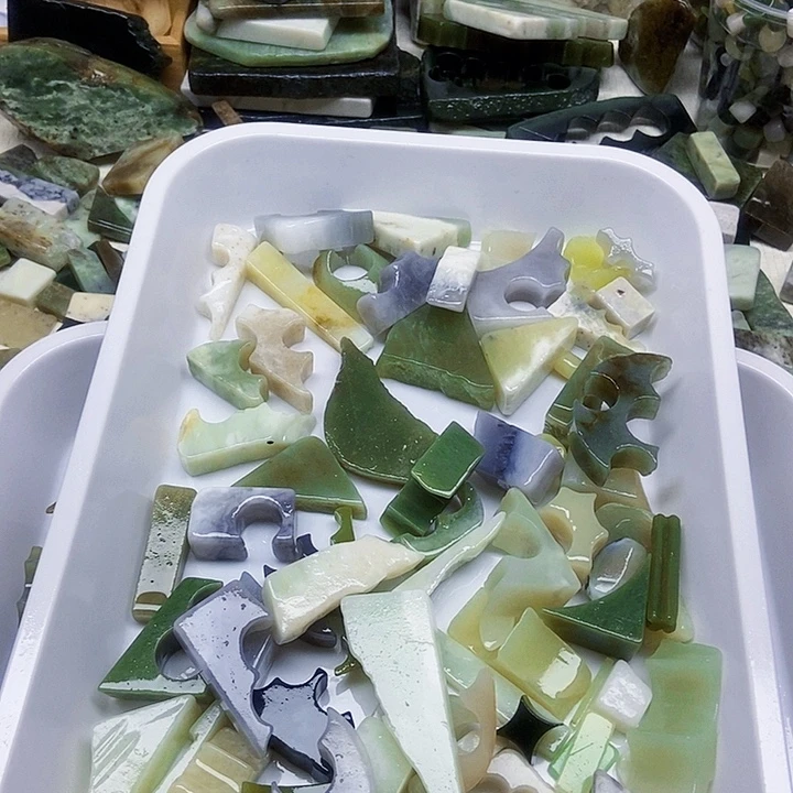 丁***香未镶嵌和田玉（糖玉）珠宝半成品