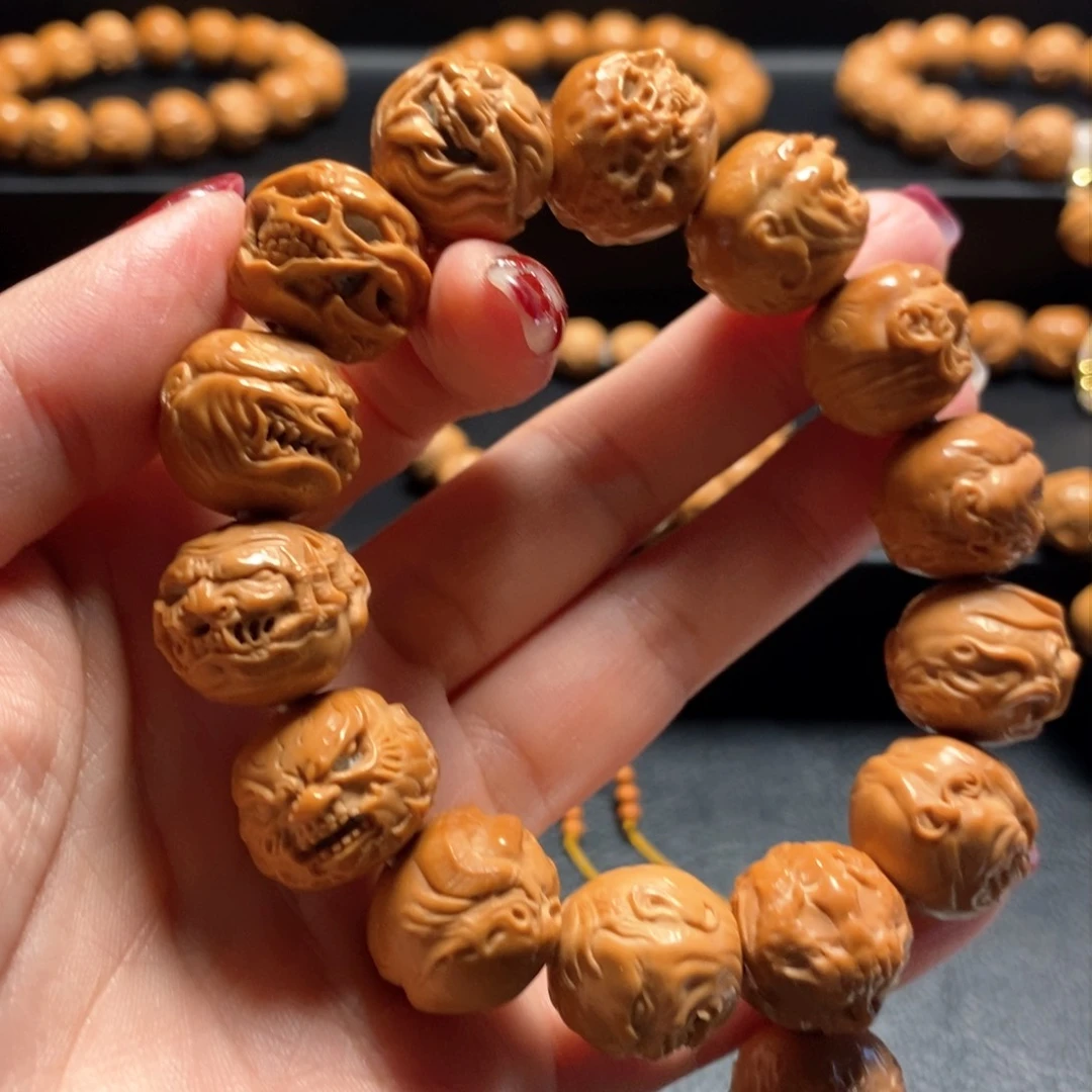 猴头核桃手串是***❤向死而生