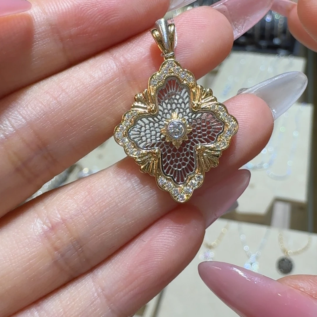 钻石吊坠(不含链)18K金镶嵌