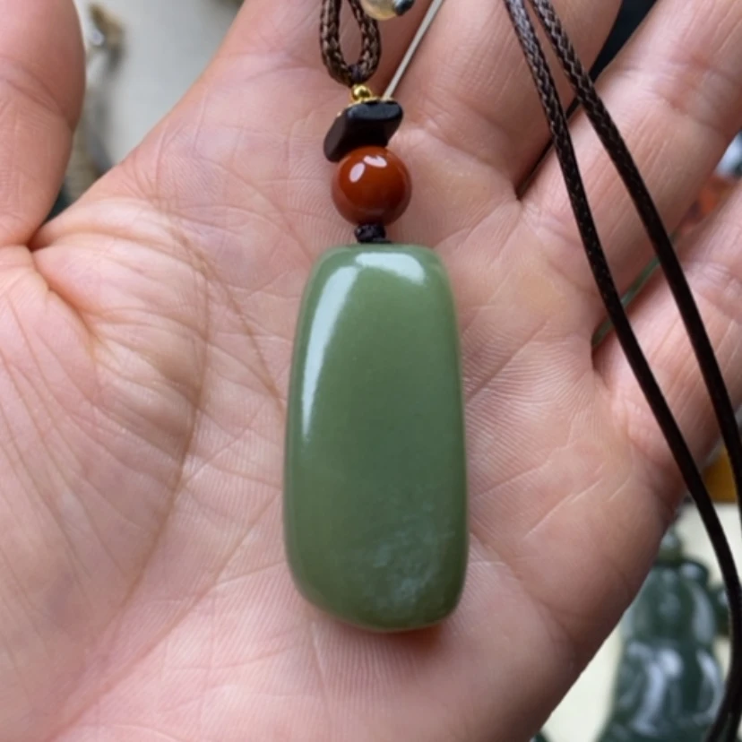 【闪购商品】未镶嵌岫岩河磨玉（透闪石质玉）挂件