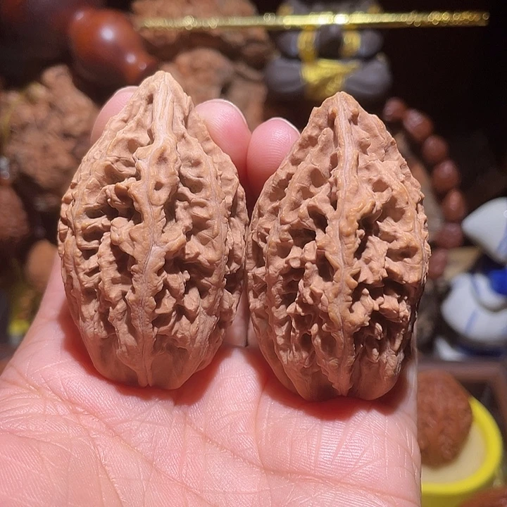 抖音直播间核桃龙纹塔尖