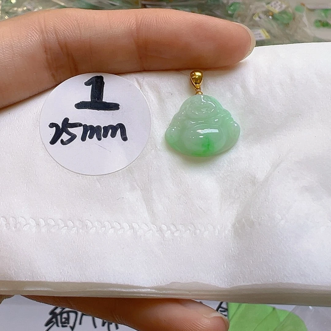 翡翠18K金镶嵌颈饰翡翠
