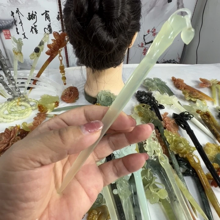 定制蛇纹石玉嗝毛货发饰