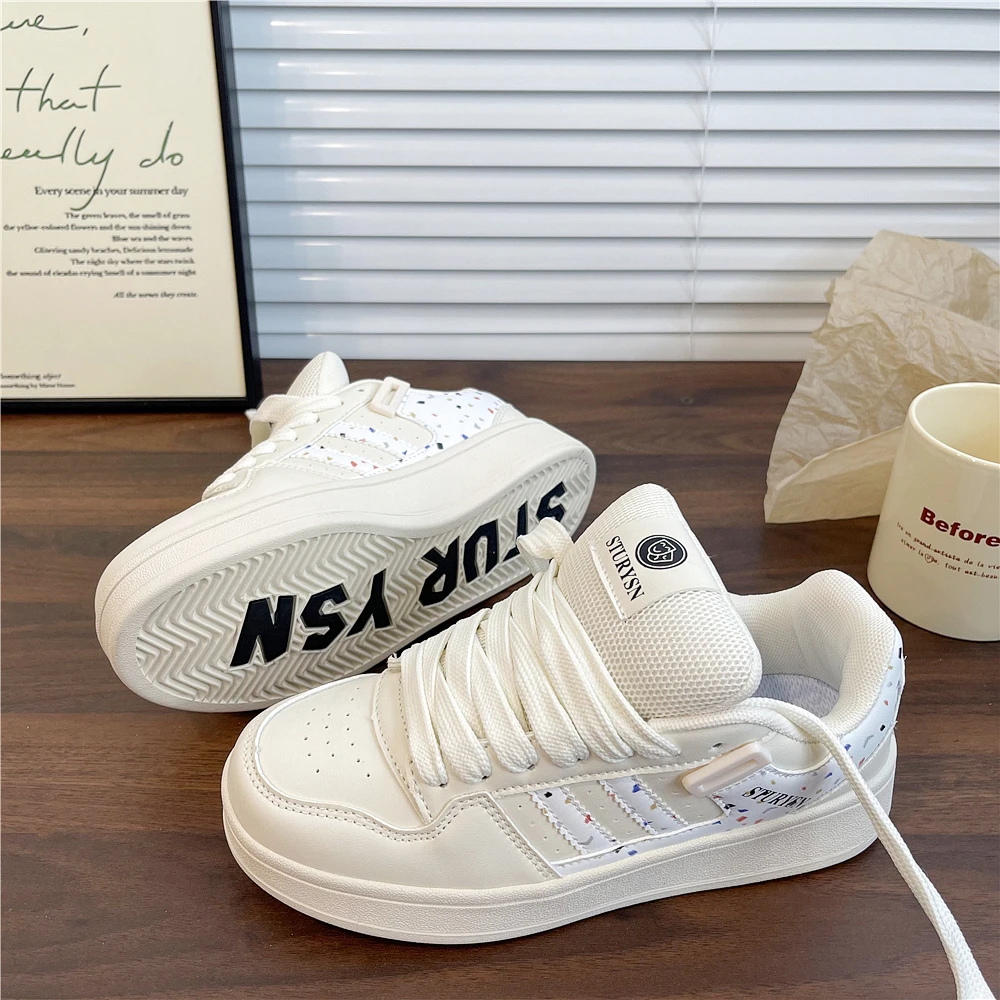 奶油色韩版厚底面包鞋女ins百搭运动休闲板鞋2025秋冬新款小白鞋