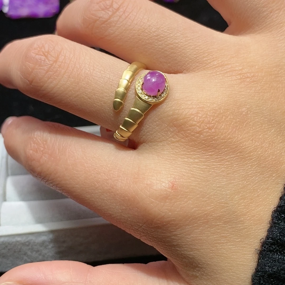 苏纪石（舒俱来）18K金镶嵌戒指