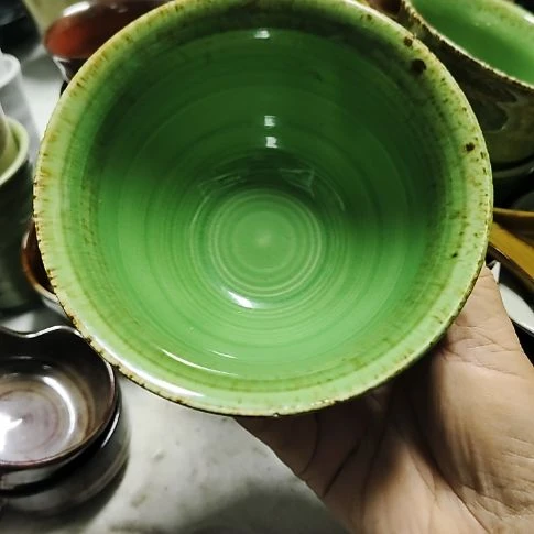 瓷片五厂，七厂各种摆件，瓷片，均有瑕疵！