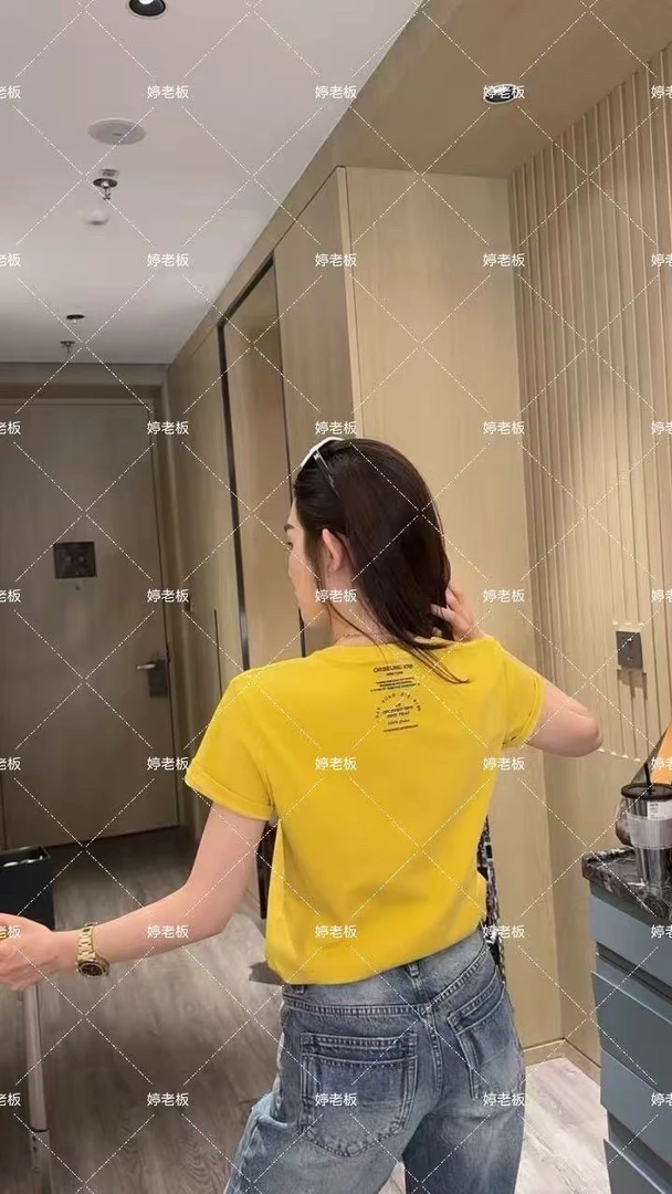 『婷老板』6213新款、V领后背小字母六色短袖T恤333-5