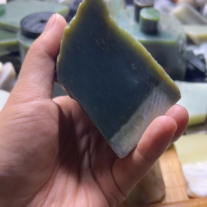 和田玉（糖玉）未镶嵌挂件