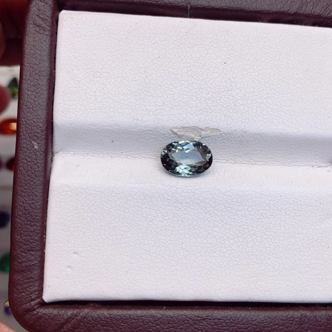 碧玺裸石未镶嵌碧玺1.77克拉