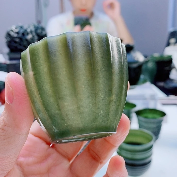 未镶嵌和田玉（青玉）把件