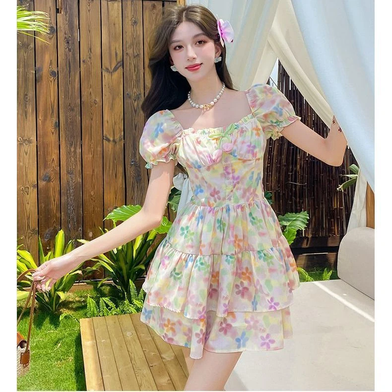 蓝海奕诺法式甜美方领夏季小飞袖收腰连衣裙新款显瘦印花碎花裙子