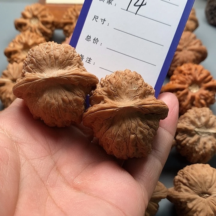 黄***漫吊坠桃核平谷血麒麟