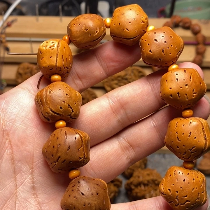 桃核雕刻五角星手串
