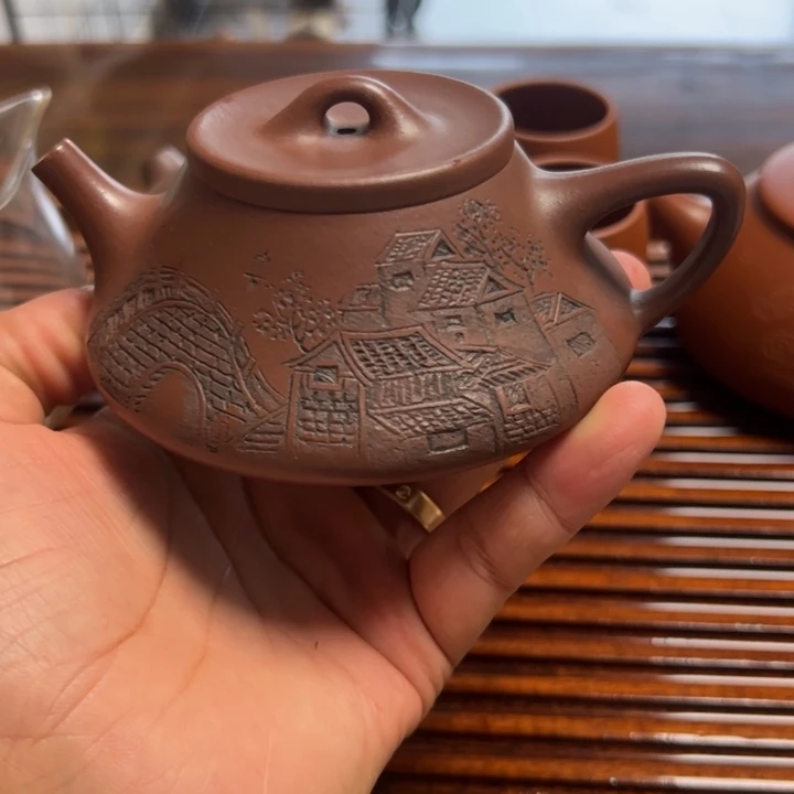 茶壶紫砂文心，底槽清