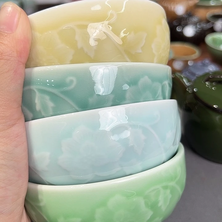 龙泉敬悦青瓷品茗杯微瑕