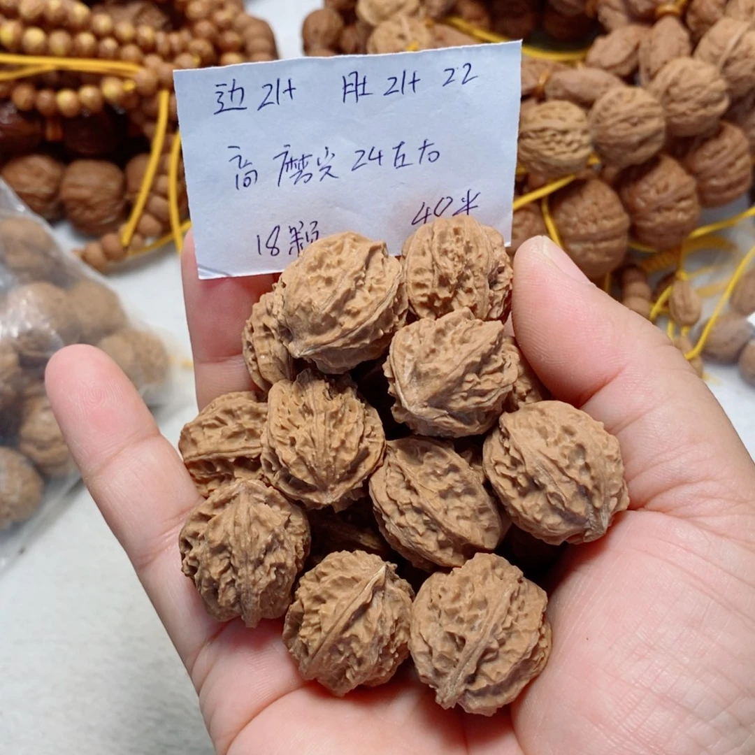 文玩核桃吊坠八棱白菜手持