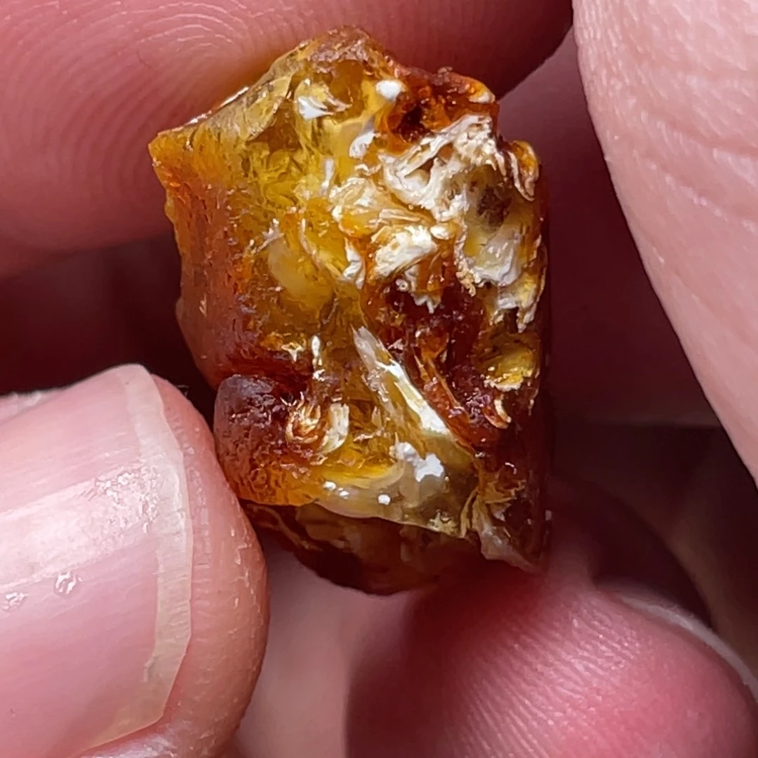 定制琥珀蜜蜡原石