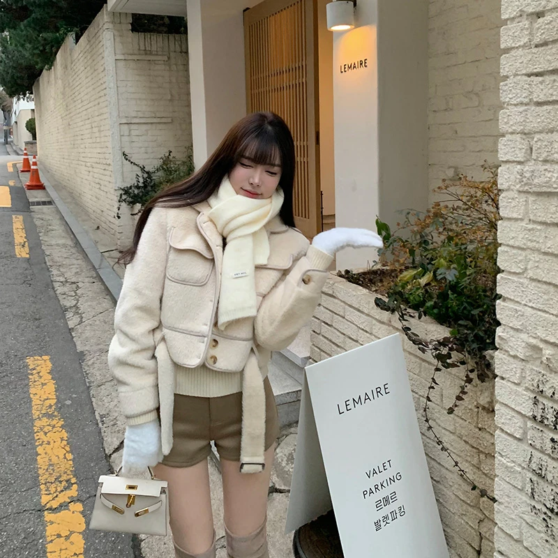 Liuu嘻嘻阿复古风翻领休闲短上衣女暖冬保暖时尚气质夹棉内里外套