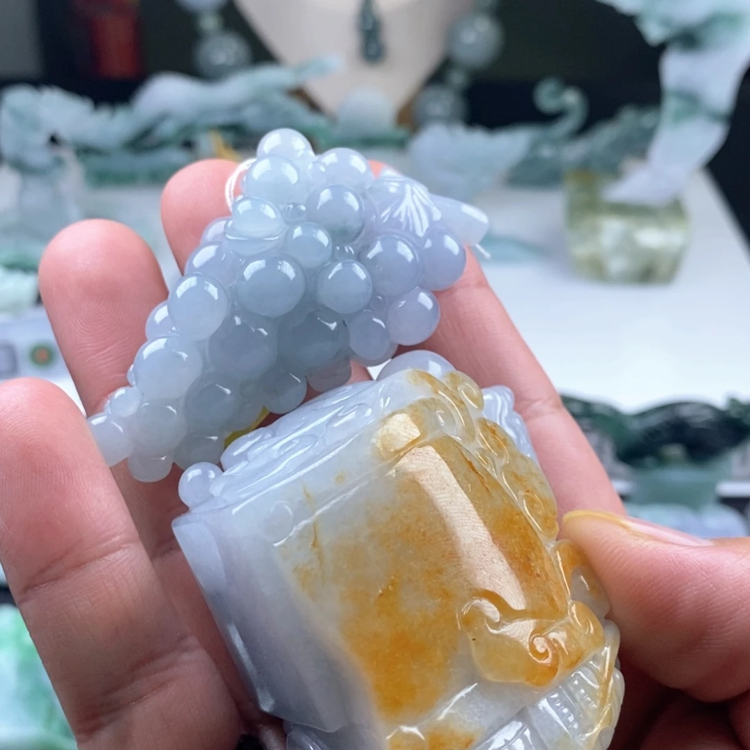 红***轩翡翠未镶嵌颈饰天然翡翠