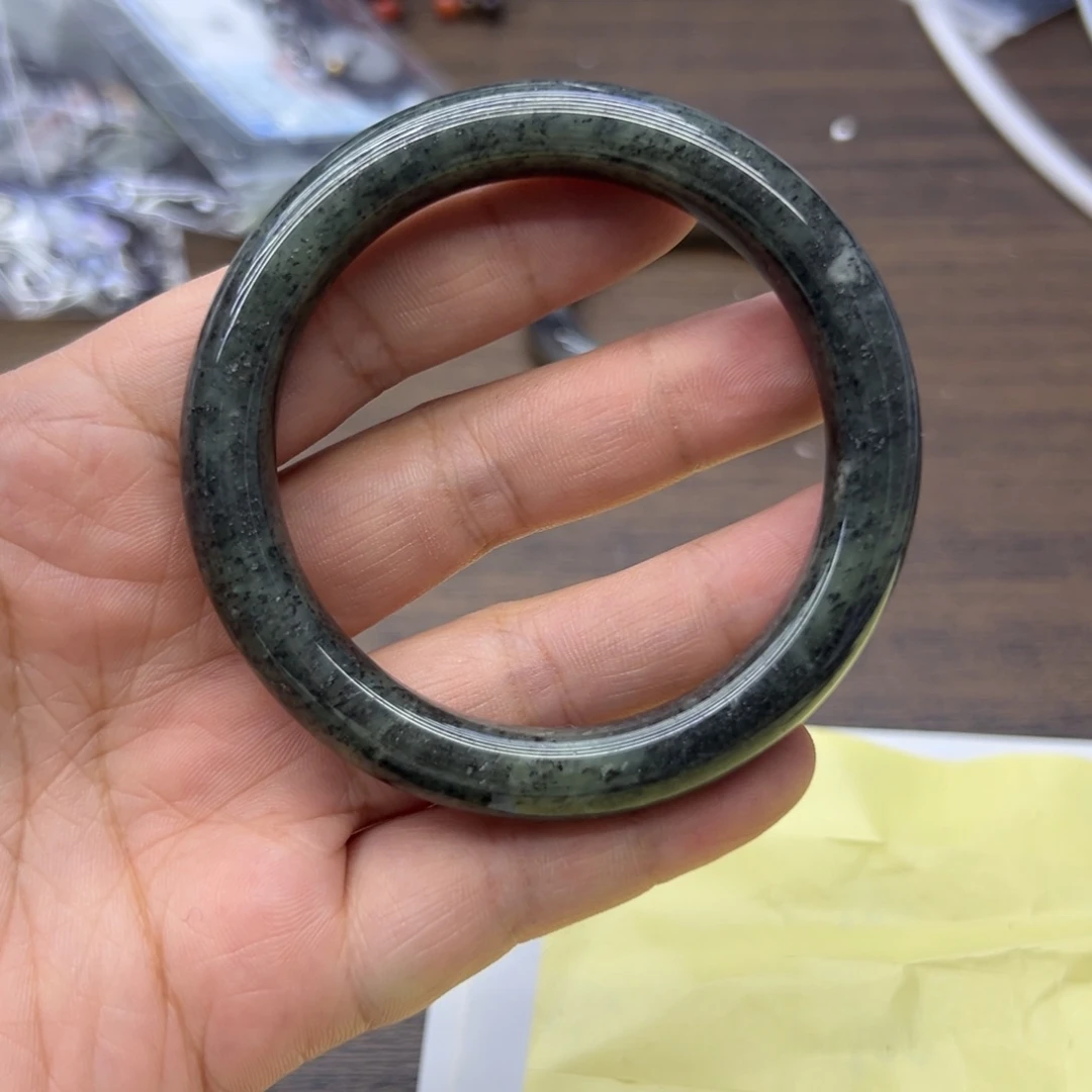 和田玉未镶嵌手镯57.1圈围767