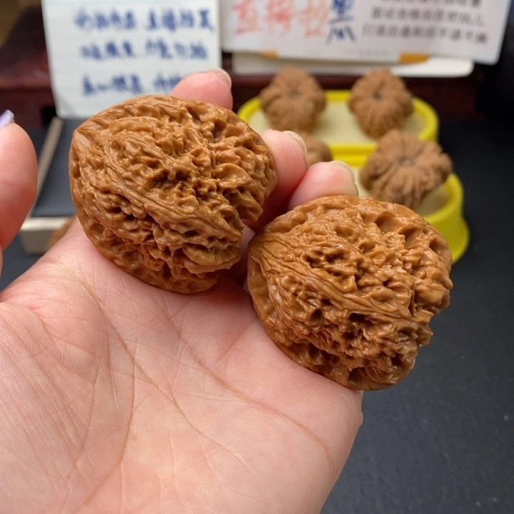 文玩核桃吊坠正三角高炮毕业精对41尺1003