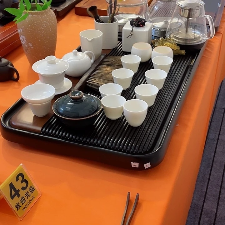 饿啦啦旅途组图兔兔太累了