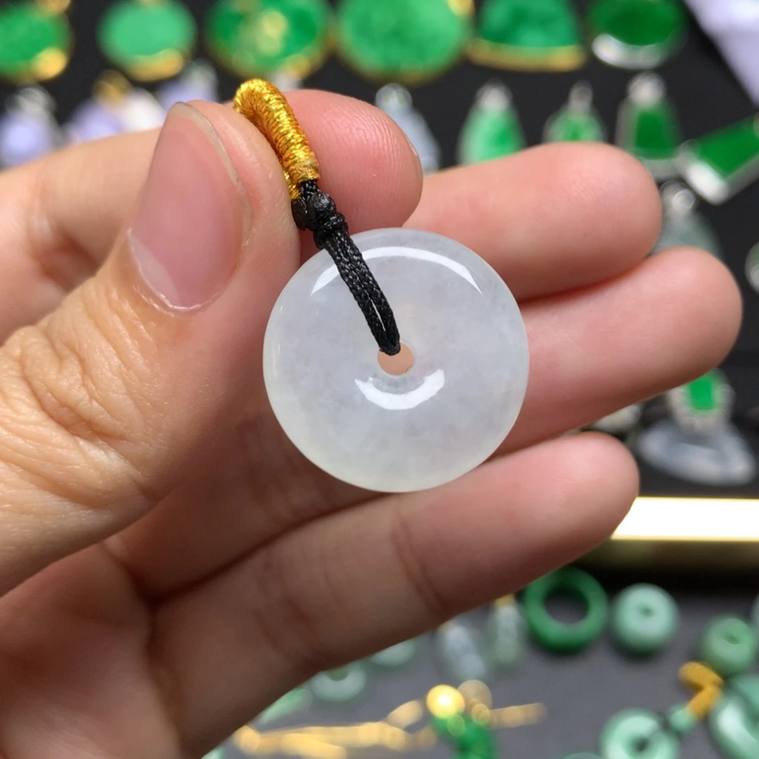 翡翠未镶嵌颈饰扣子