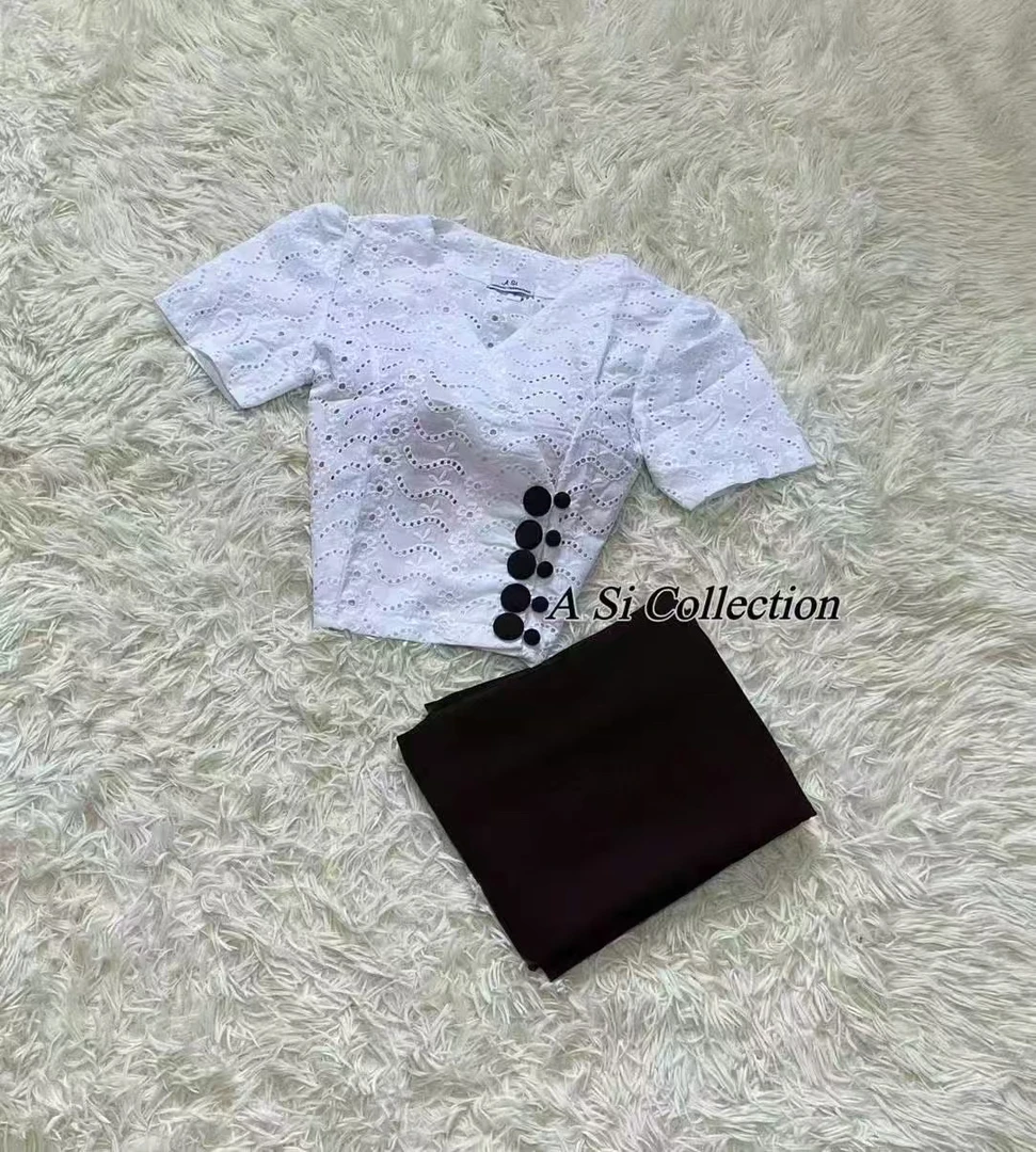 缅甸傣族女服装 成品套装 "上衣扣子‘’裙子扣子