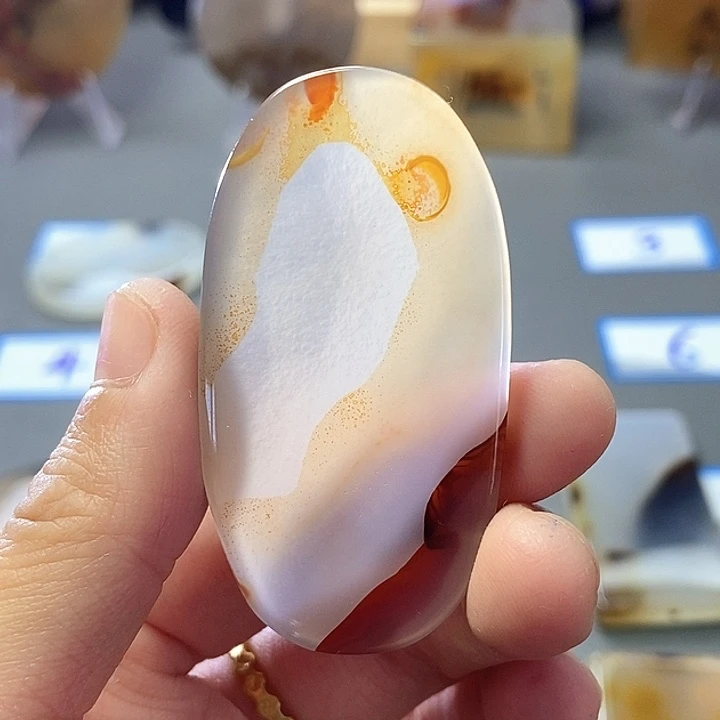 玛瑙/玉髓未镶嵌珠宝半成品