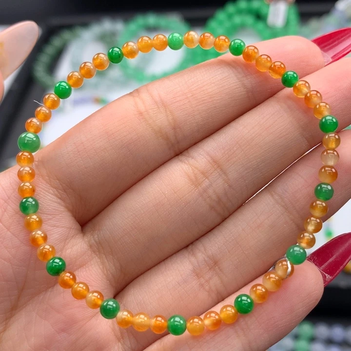 翡翠手镯未镶嵌翡翠