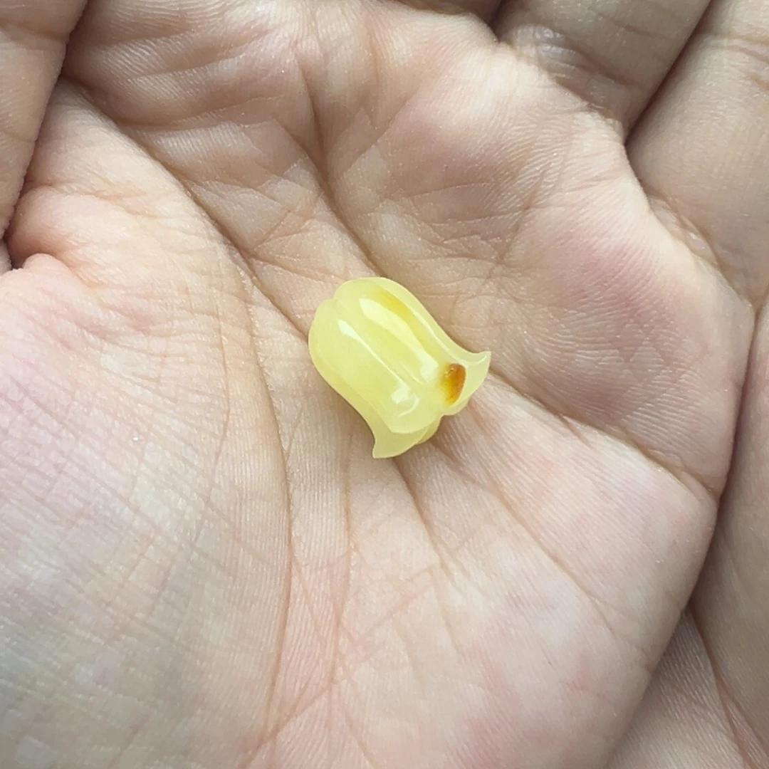 琥珀未镶嵌珠宝奇石铃兰花打孔不退换
