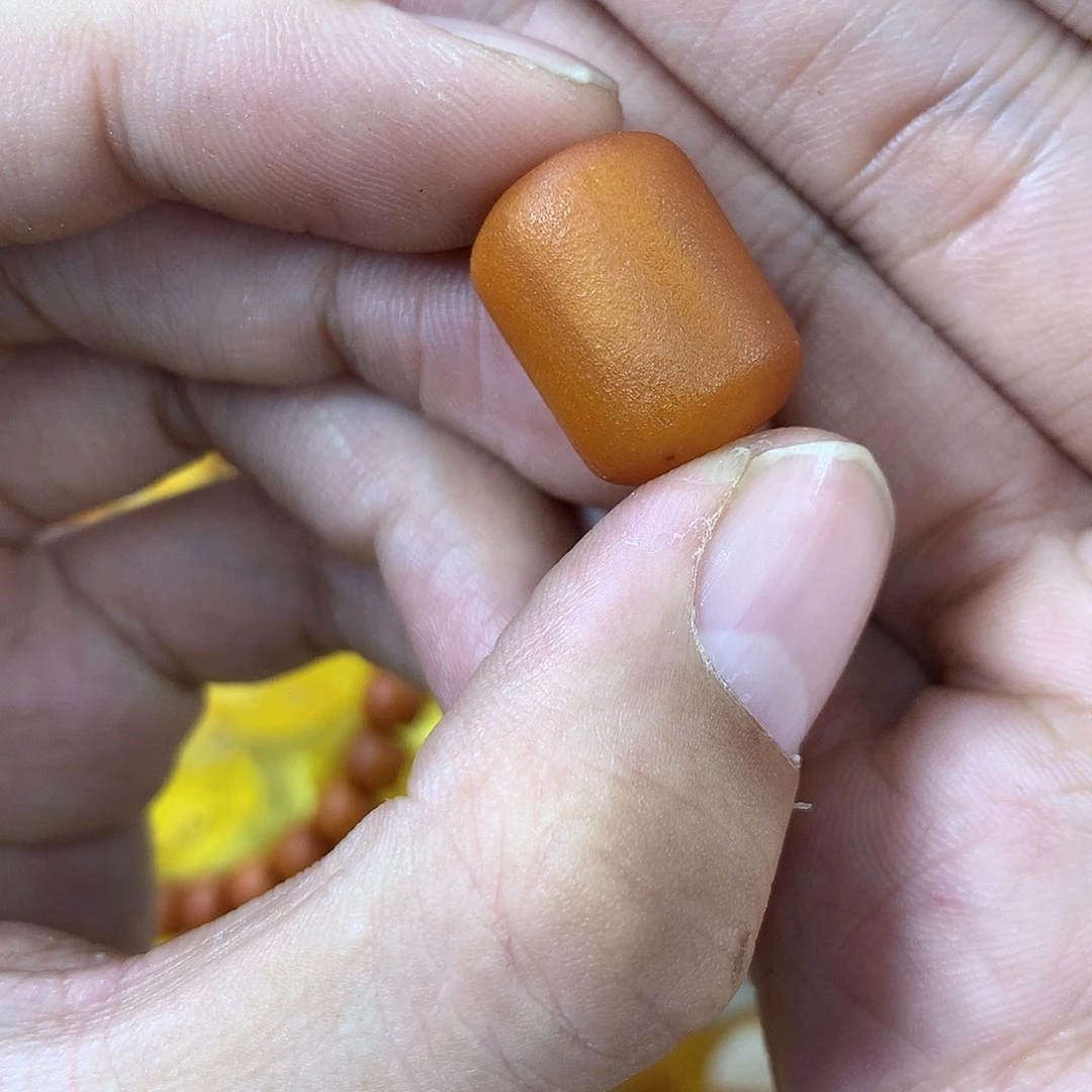 蜜蜡珠宝奇石未镶嵌