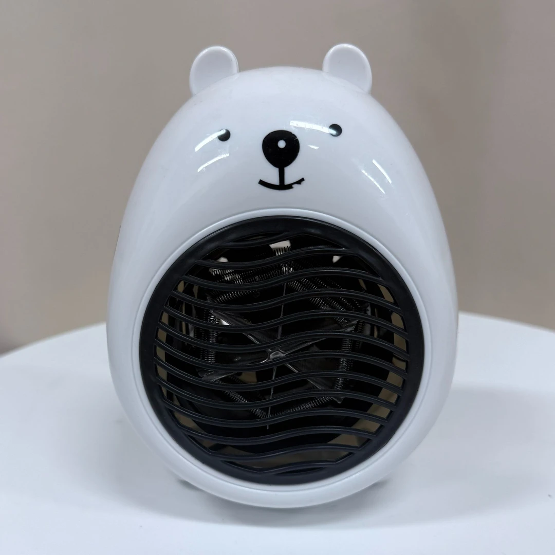 小白熊桌面吹热风摆件插电使用